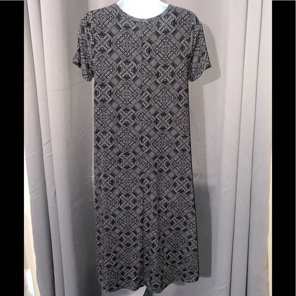 Woman’s dress - Picture 2 of 4